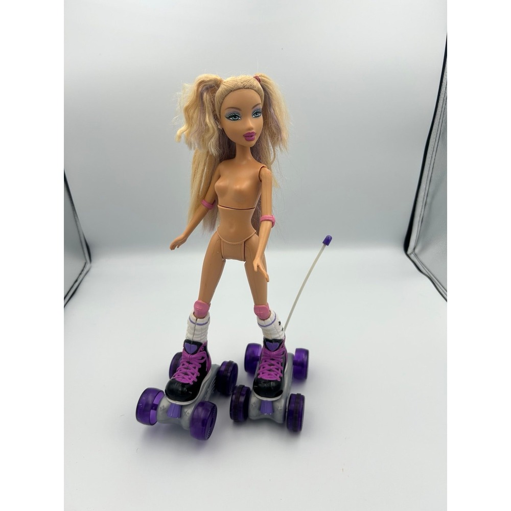 Barbie My Scene Roller Girls Kennedy doll. NO REMOTE